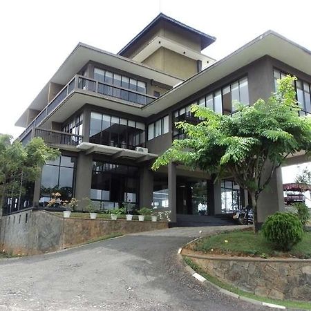 Bin Vino Hotel Doluwa Exterior foto